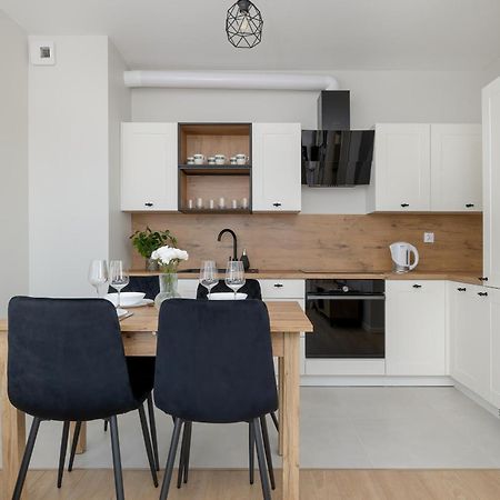 Bright Apartment Park Lotnikow Near Tauron Arena Krakow By Noclegi Renters Extérieur photo